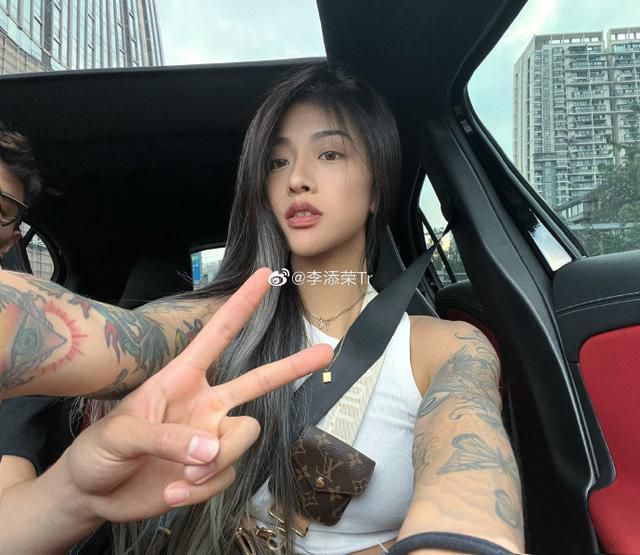 啊老板轻点灬又粗又长小说