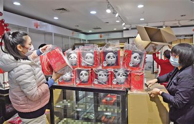 日日夜夜精品免费视频