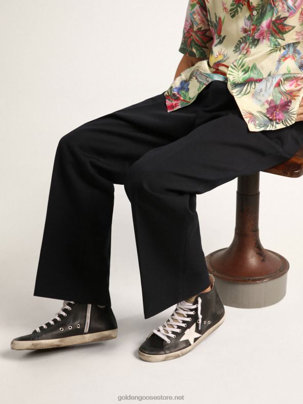 mehed francy tossud musta nahast pealse ja valge nahast tähegaGolden Goose B6B0T686