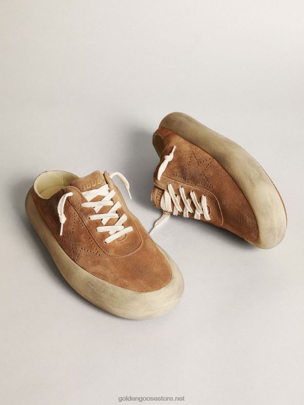 mehed kosmosetähe sabotid tubaka seemisnahast augulise tähegaGolden Goose B6B0T609