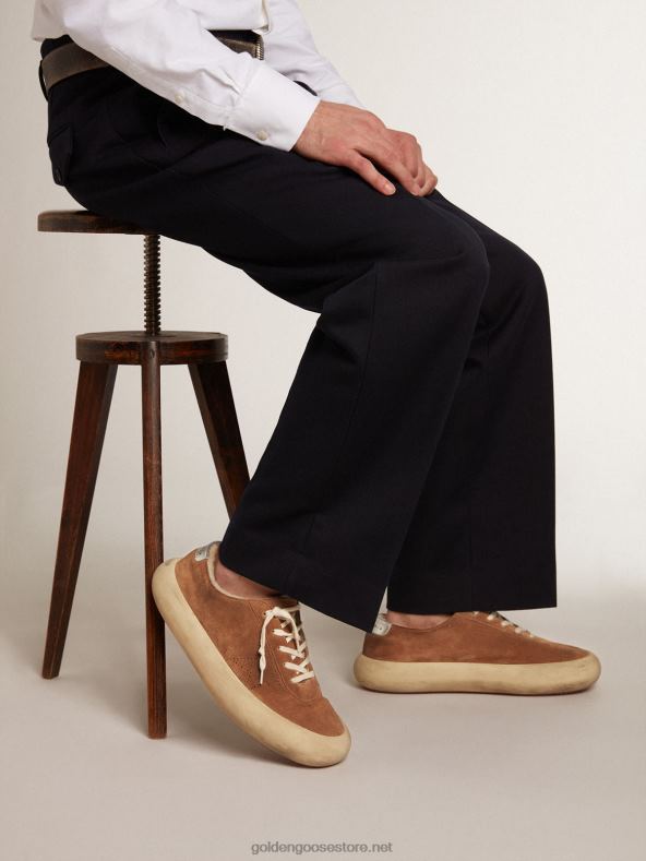 mehed space-star tubakavärvi seemisnahast perforeeritud tähegaGolden Goose B6B0T611