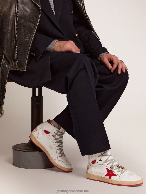 mehed sky-star tossud, millel on signatuur pahkluul ja punased nahast sisetükidGolden Goose B6B0T504