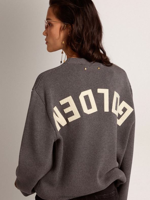 naised tumehallist puuvillast ümarkaelusega kampsun, mille tagaküljel on logoGolden Goose B6B0T930