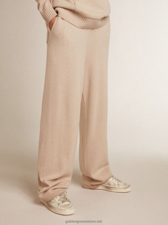 naised naturaalsest valgest kašmiiri segust jooksjadGolden Goose B6B0T982