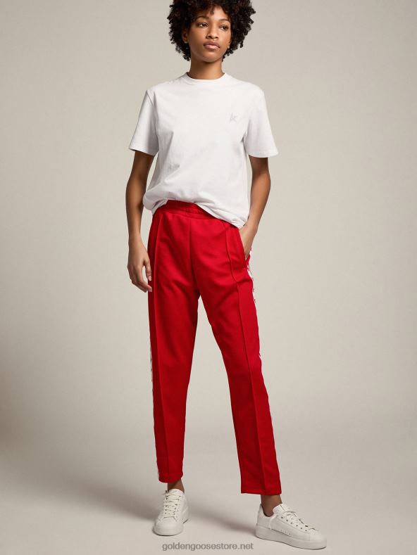 naised punased sörkijad punaste tähtedega külgedelGolden Goose B6B0T960