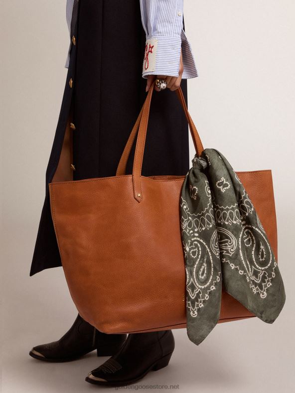 naised samblarohelist värvi paisley mustriga kollektsioonsallGolden Goose B6B0T314