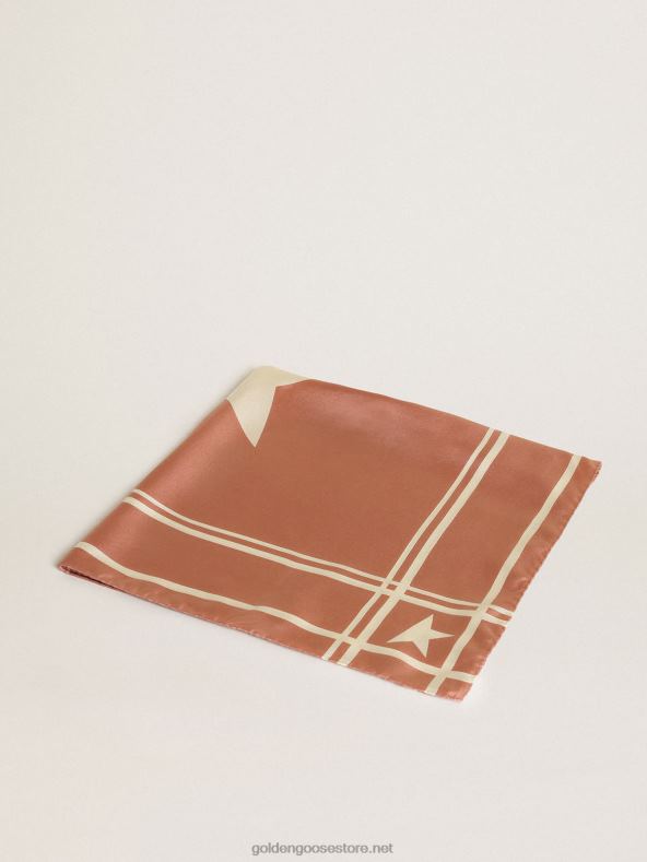 naised vana-roosi värvi kollektsioonisall kontrastsete valgete tähtede ja triipudegaGolden Goose B6B0T294