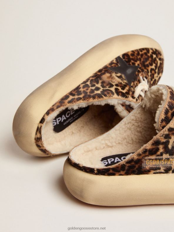 naised space-star sabot kingad loomamustriga poni nahast koos sääriva voodrigaGolden Goose B6B0T72