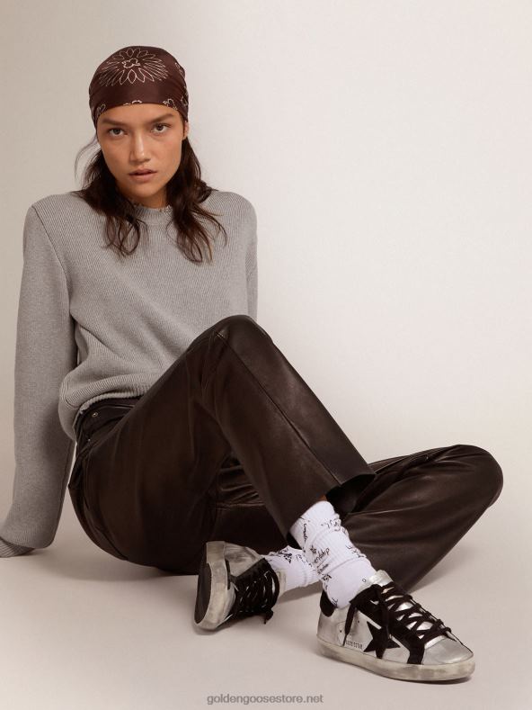 naised Hõbedast nahast superstaar-tossudGolden Goose B6B0T95