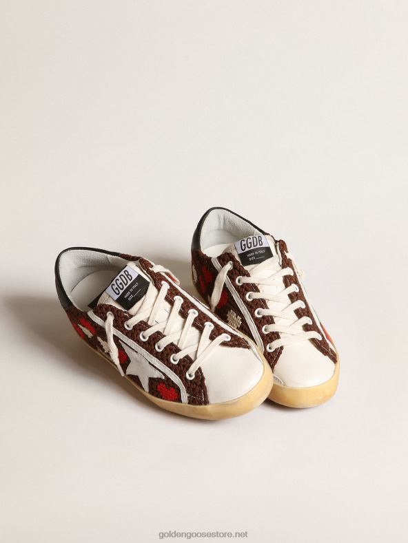 naised tikitud südamete ja valge tähega pruuni heegeldatud supertähtGolden Goose B6B0T167