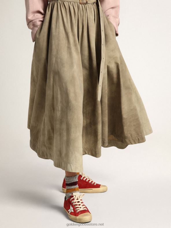 naised v-star ltd tumepunasest seemisnahast tossud hõbedase metalliknahast tähegaGolden Goose B6B0T137